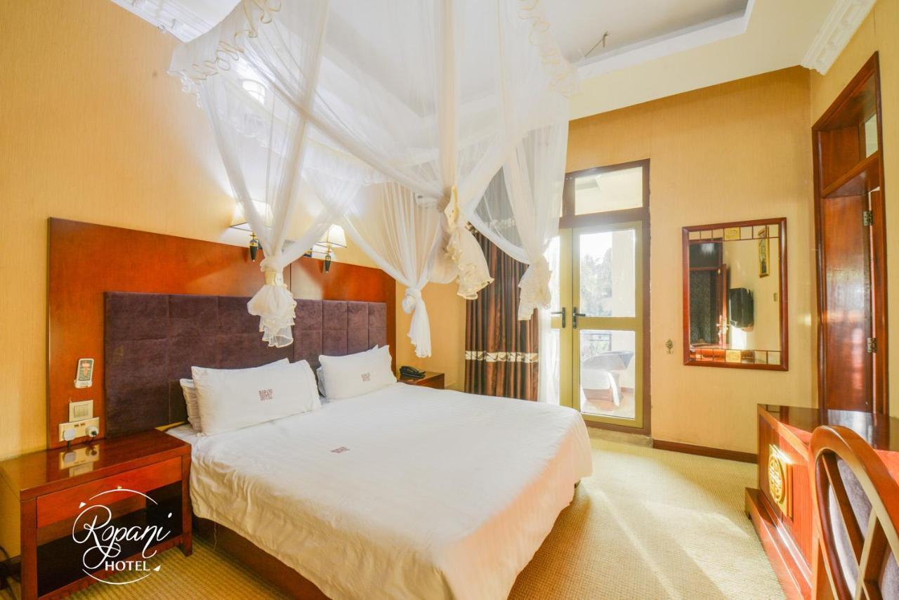 Ropani Hotel Kitende Dış mekan fotoğraf