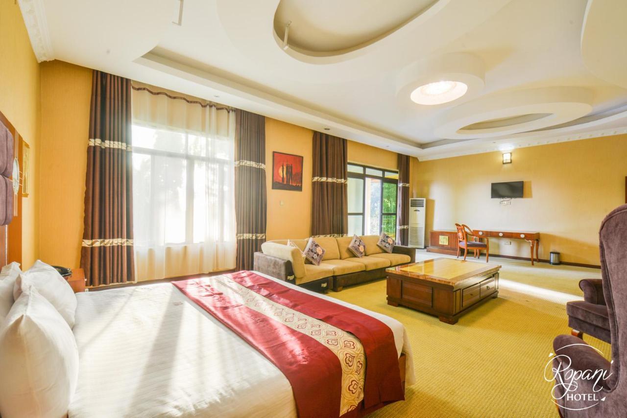 Ropani Hotel Kitende Dış mekan fotoğraf