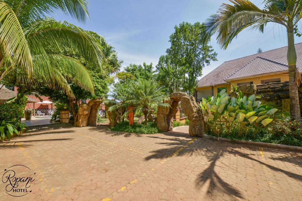 Ropani Hotel Kitende Dış mekan fotoğraf